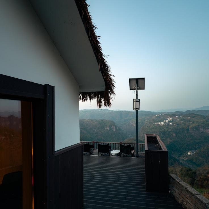 Outdoor terrace seating suitable for families in Naples